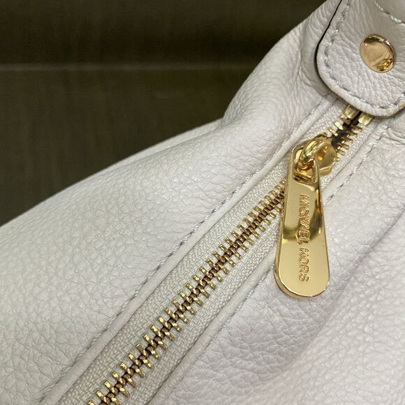 Michael Kors White Hobo Bag Pebbled Leather Gold Hardware B. Makowski Wallet 2pc - Picture 10 of 16